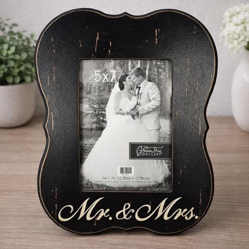 Mr and Mrs Picture Frame Black Distressed Wood 5x7 Farmhouse